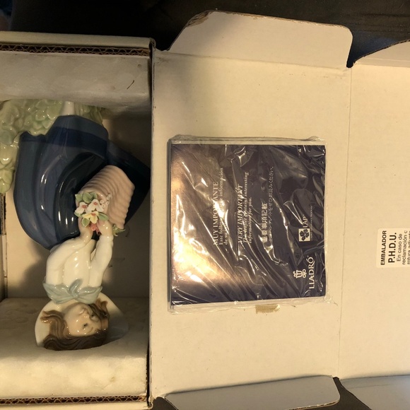 Lladró “Pretty Pickings” - Picture 6 of 7